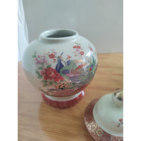 Vintage Japanese Ceramic Peacock Ginger Jar by Satsuma 6" - Picture 15 of 16